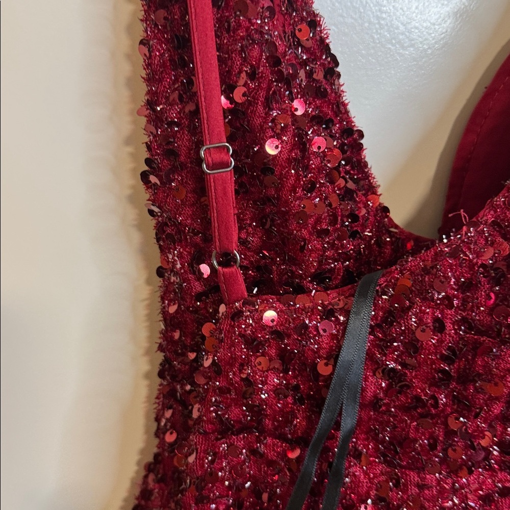 Minuet Red V-Neck dress - - Picture 9 of 16